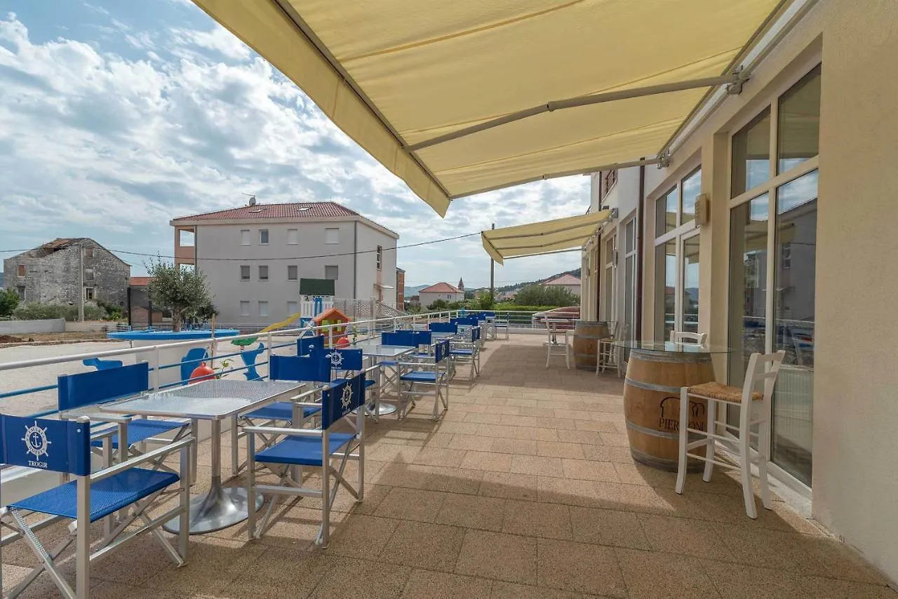 Porto Samaria Holiday Apartments